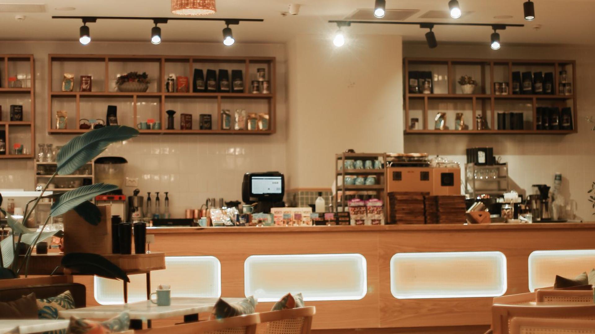 Warm interior of Brume specialty coffee shop in Paris